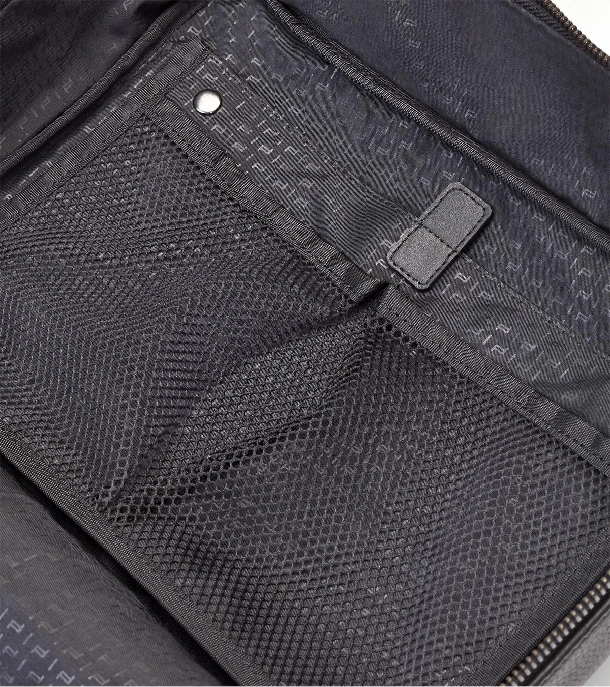 Porsche Design Urban Eco Washbag L