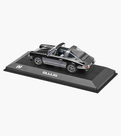 Porsche Design Porsche 911 S 2.4 Targa (1972)