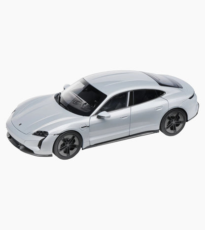 Porsche Design Porsche Taycan Turbo S (J1 PA)