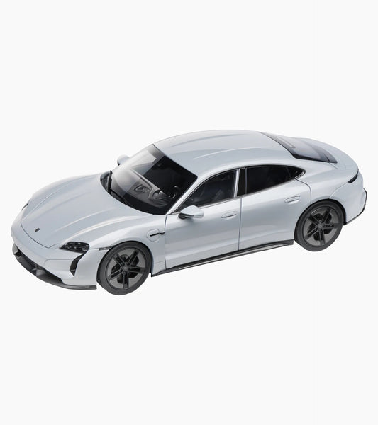 Porsche Design Porsche Taycan Turbo S (J1 PA)